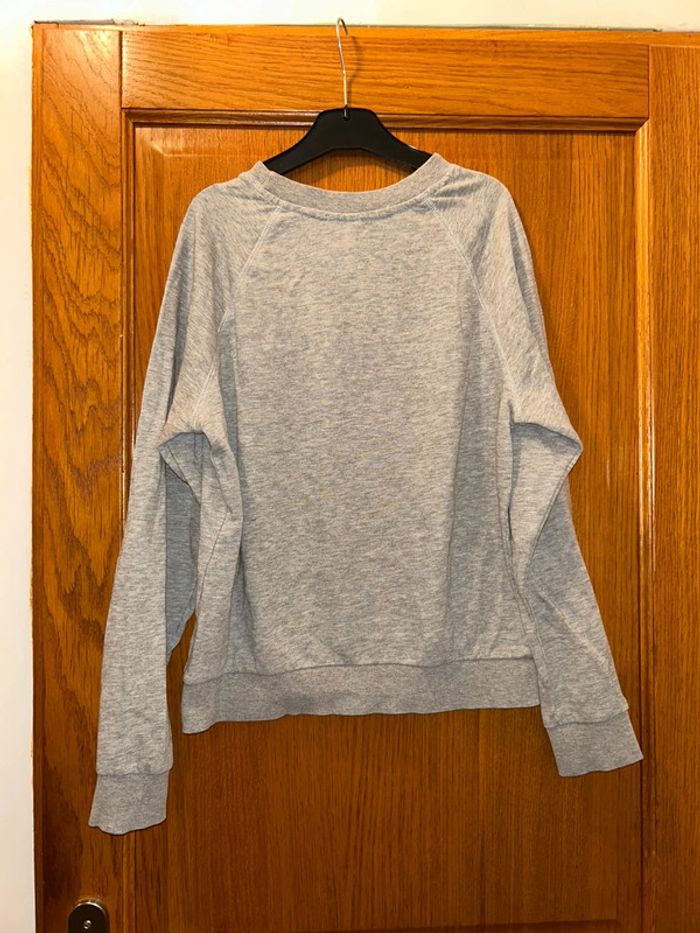 Sweat gris - photo numéro 3