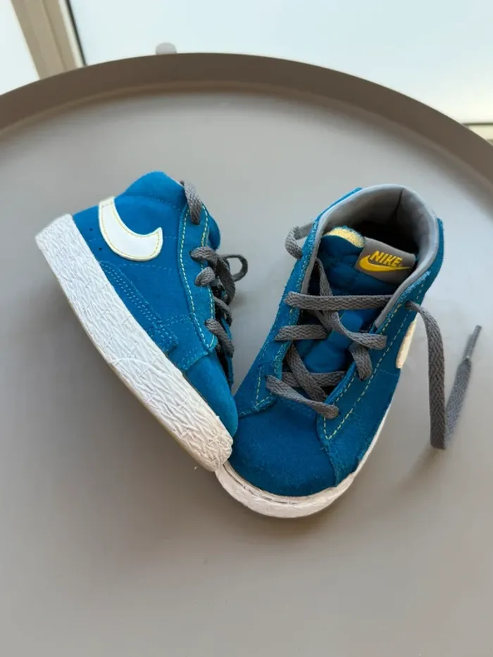 Nike Blazer bleue en parfait état - photo numéro 2