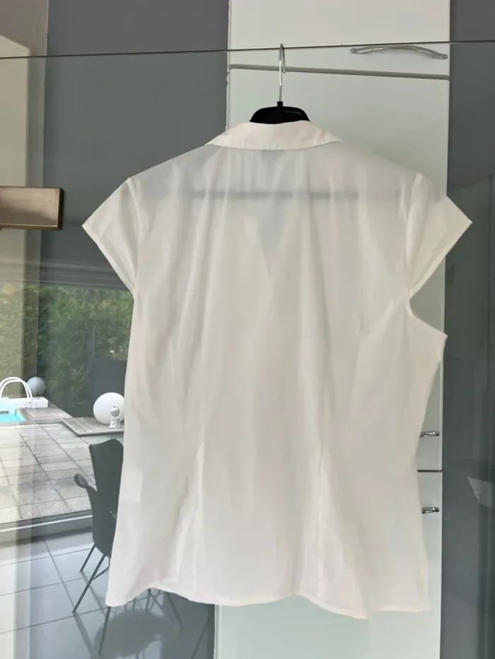 Blouse blanche - photo numéro 2