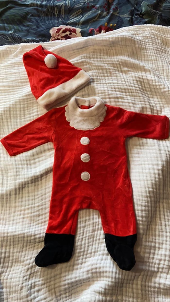 Pyjama de noël et son bonnet 3 mois