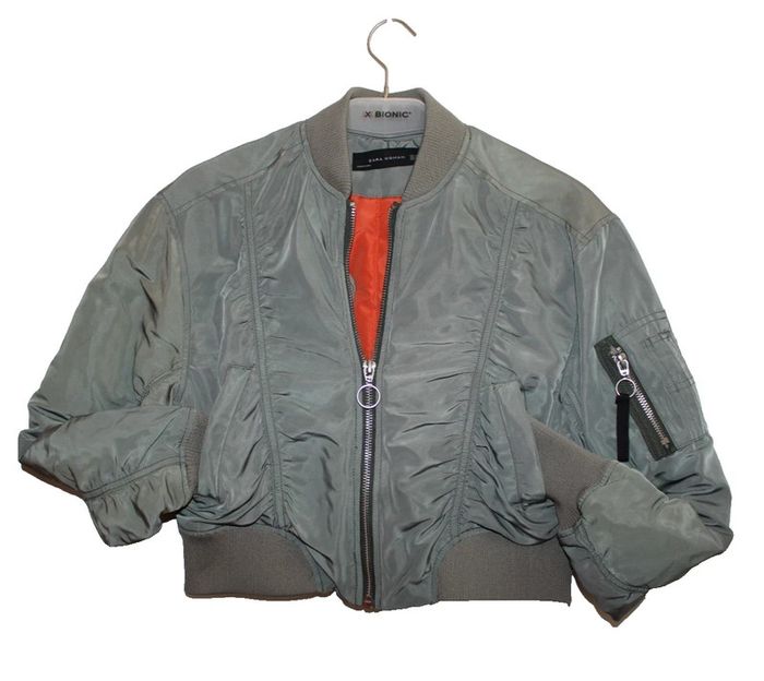 blouson bombers court couleur kaki marque zara taille indiquée Xs = 34/36 - photo numéro 7