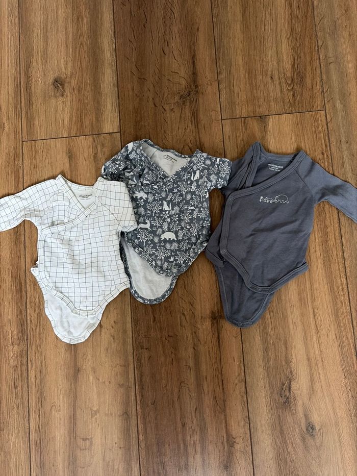 Lot 3 bodys manches longues