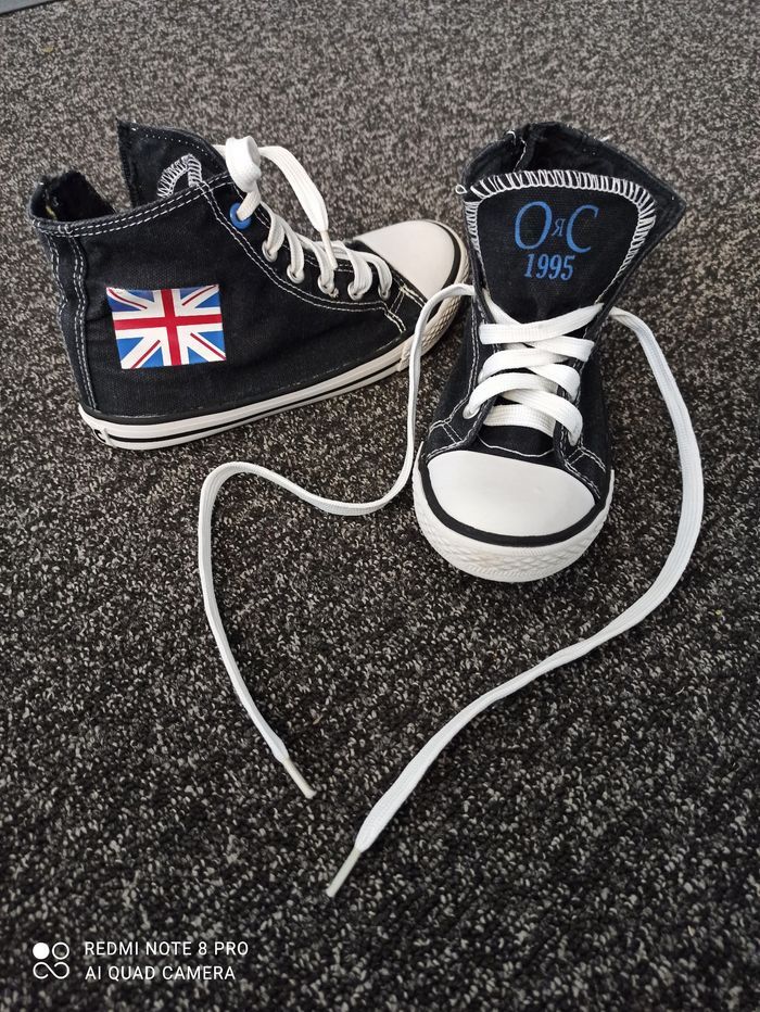 Baskets noires en toile-pointure 33