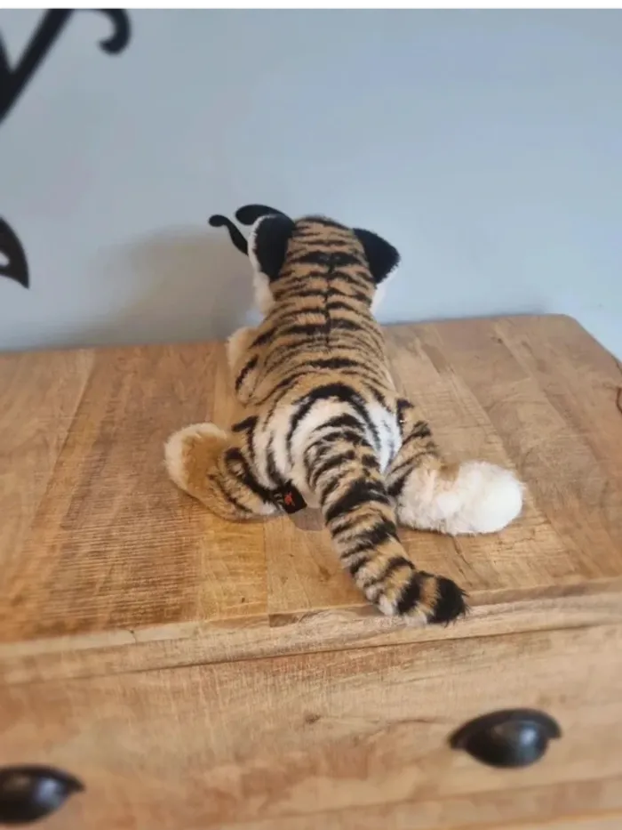 Peluche bébé tigre eco 35 cm - photo numéro 3