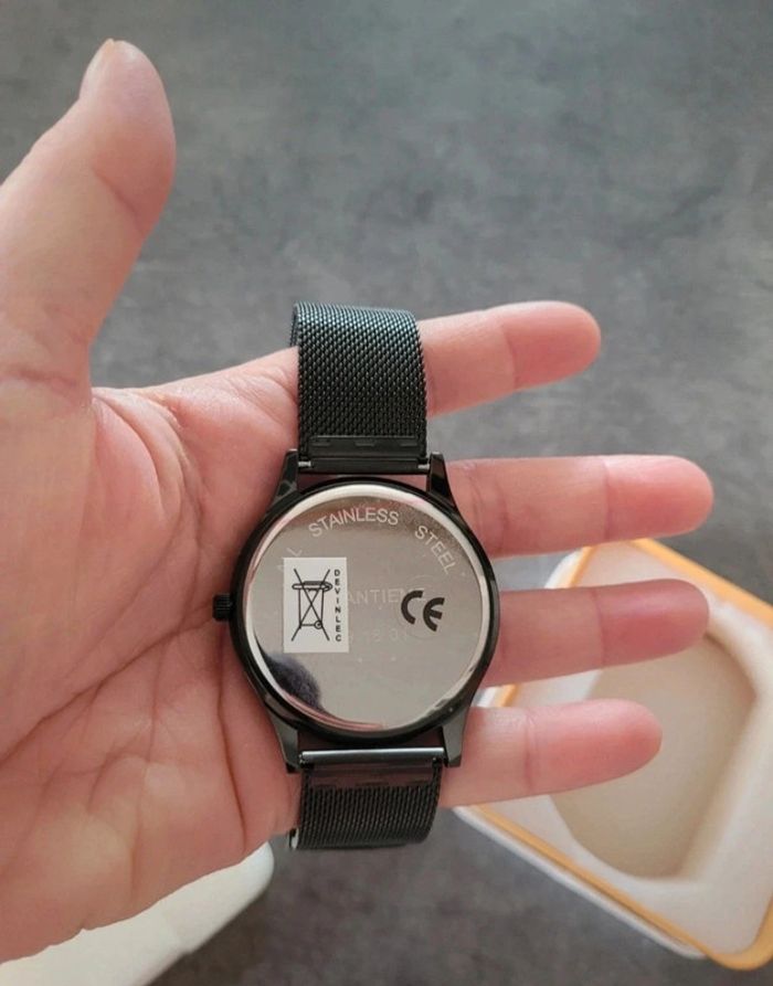 Montre quantième - photo numéro 2
