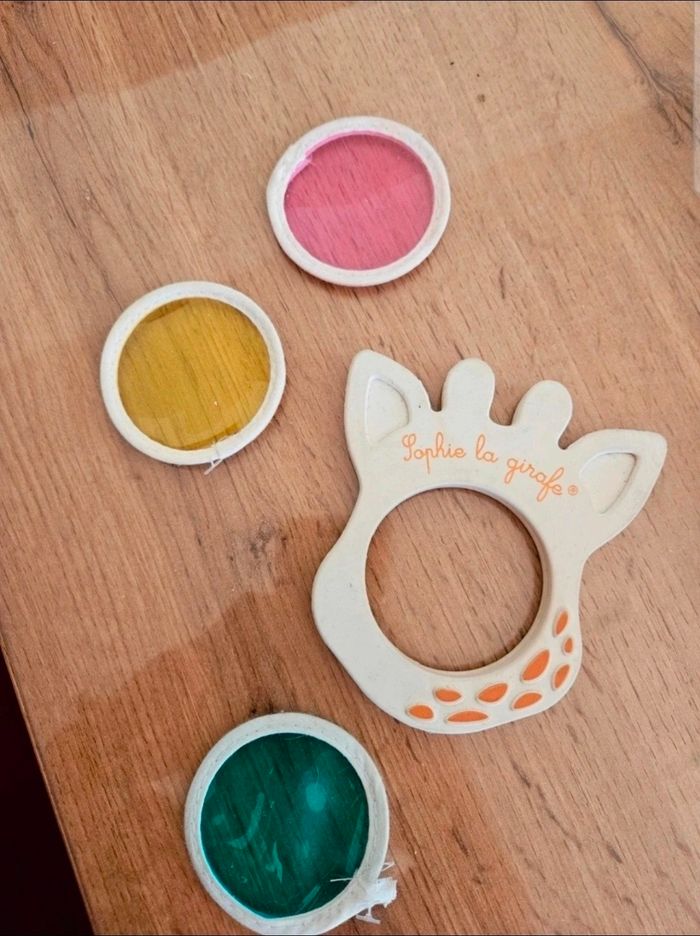 Jouet d'éveil sophie la girafe - photo numéro 2