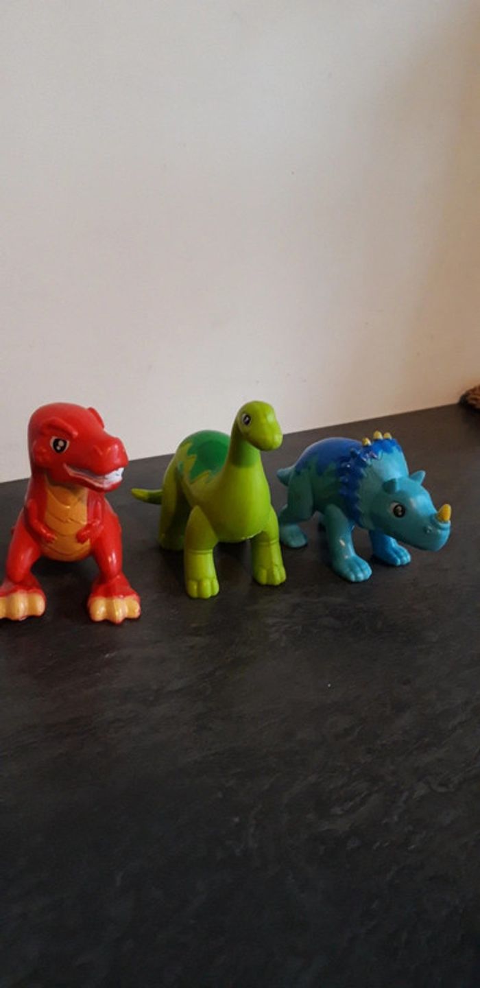 Lot dinosaures - photo numéro 3
