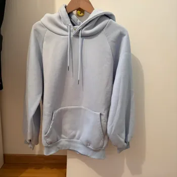 Sweat bleu clair • 36 🌿