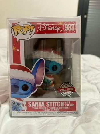 Funko Pop 983 Santa Stitch