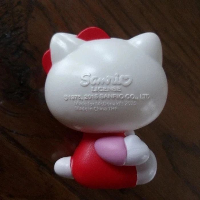 Figurines hello Kitty - photo numéro 2