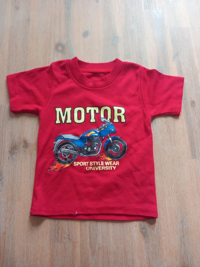 T-shirt rouge moto garçon – 2 ans