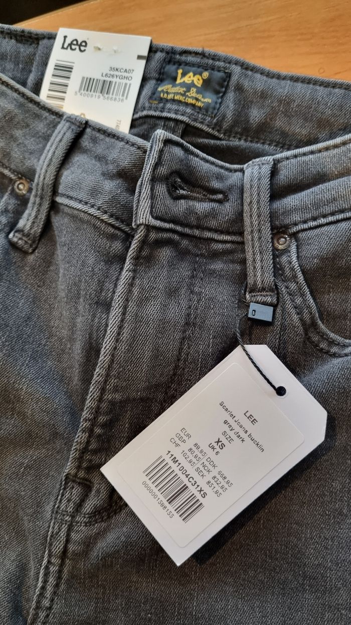 Jeans - photo numéro 3