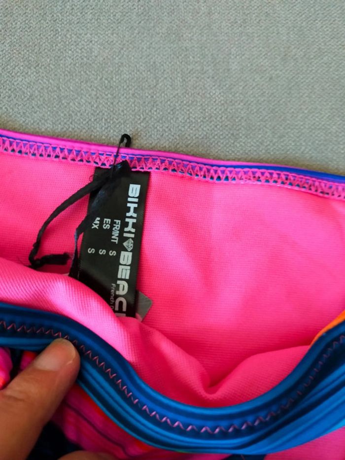 Bas de maillot rayés multicolores – Bikki Beach – Tailles XS et S - 2 exemplaires - photo numéro 2
