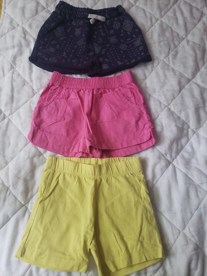 Lot shorts fille 3 ans