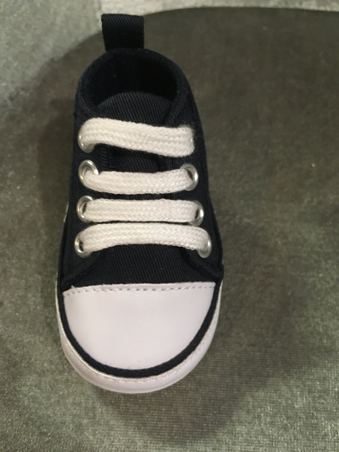 Chaussures bebe neuves taille 3-6 mois - photo numéro 5