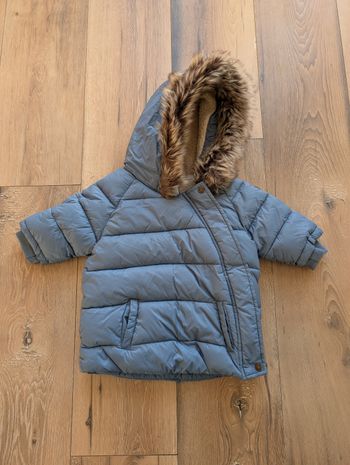 Manteau très chaud. Tape à l'oeil taille 9 mois