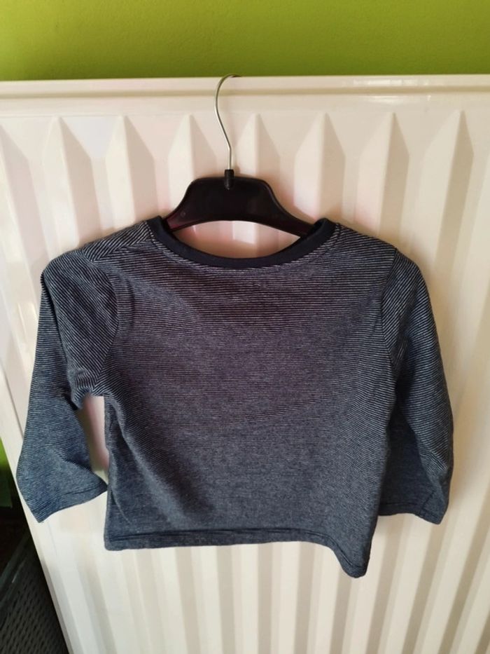 Blouse C&a t 98/104 - photo numéro 2