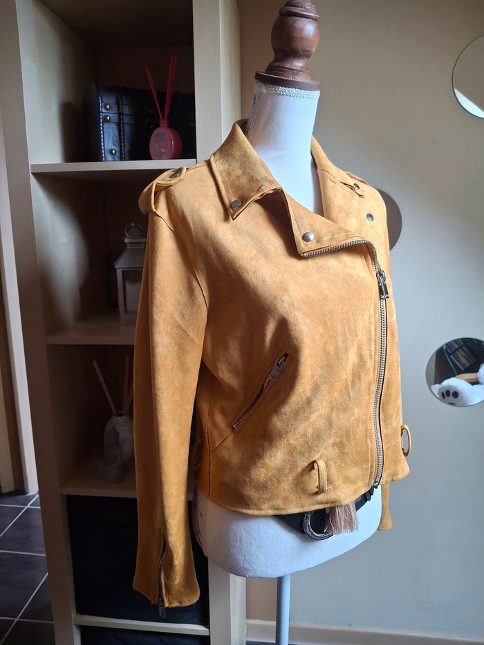 Veste perfecto suédine moutarde L neuve - photo numéro 3