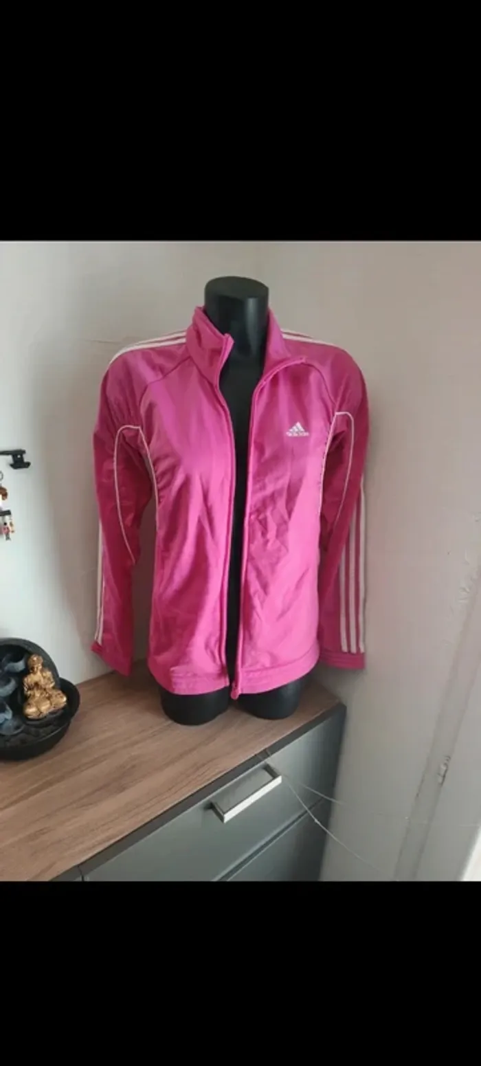 Veste Adidas taille 16ans