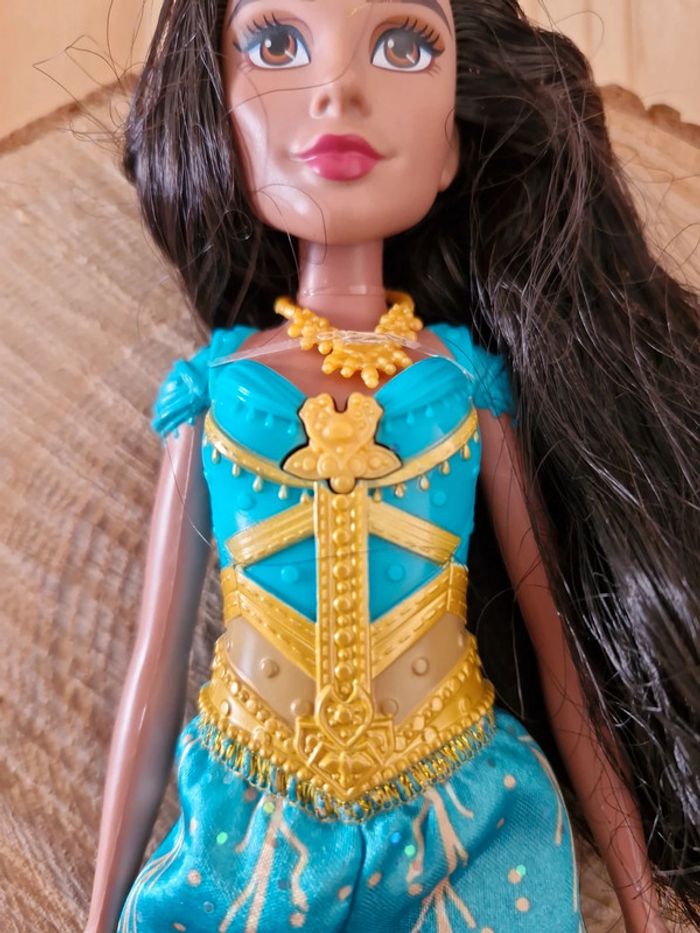 Poupée disney jasmine musicale - photo numéro 4