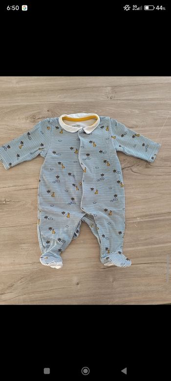 Pyjama taille 1 mois
