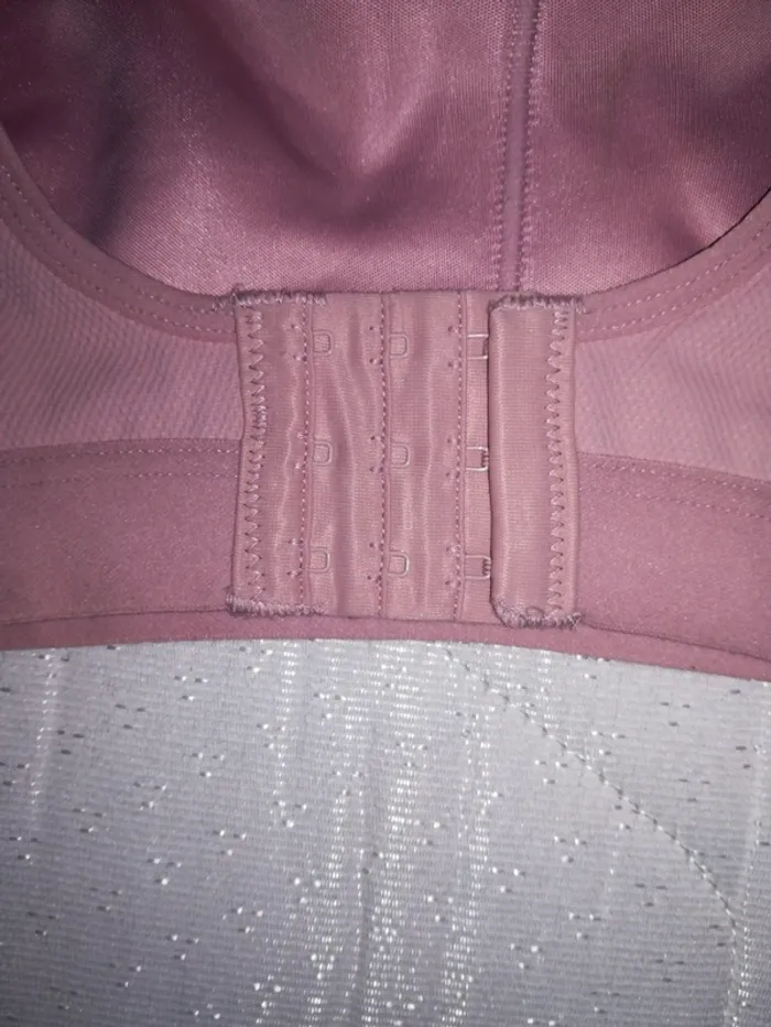 Lot de 2 brassières de sport, taille M - photo numéro 5