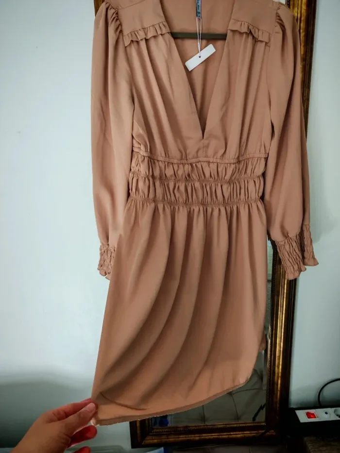Robe inspi neuve taille M - photo numéro 2