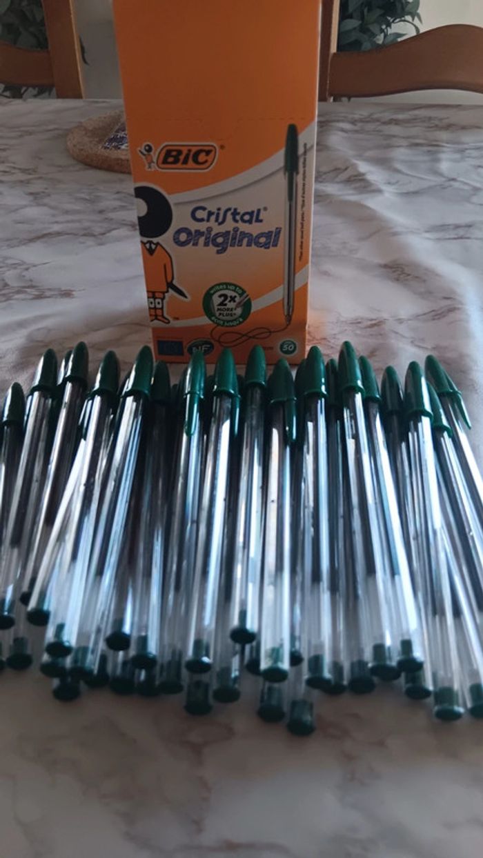 Stylo Bic vert