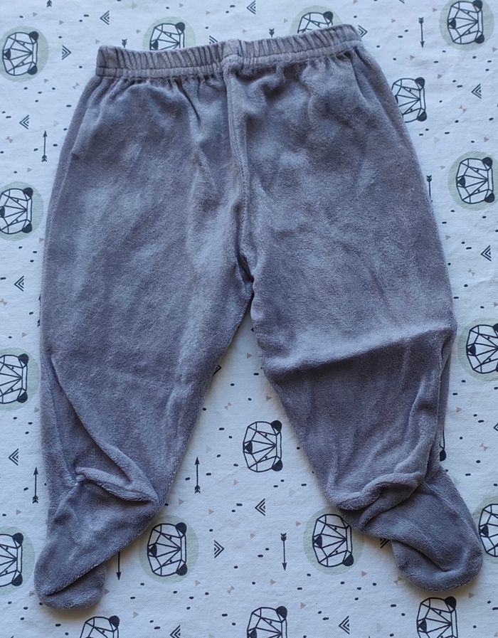 Pyjama 2 pièces en velours taille 9 mois - photo numéro 6