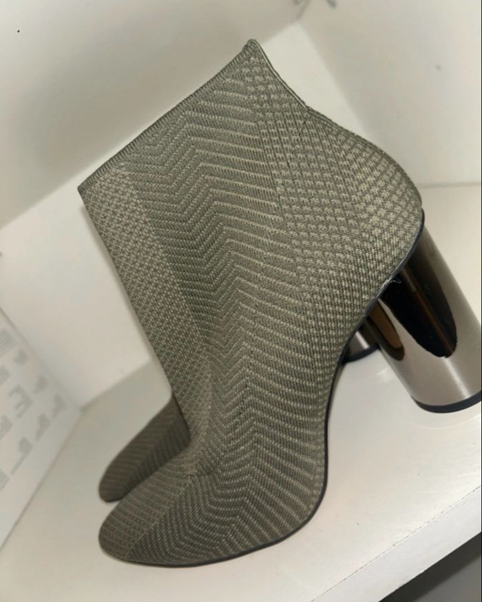 Bottines à talons Zara à très peu portés - photo numéro 3