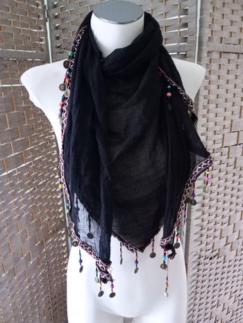 Foulard perles et pièces