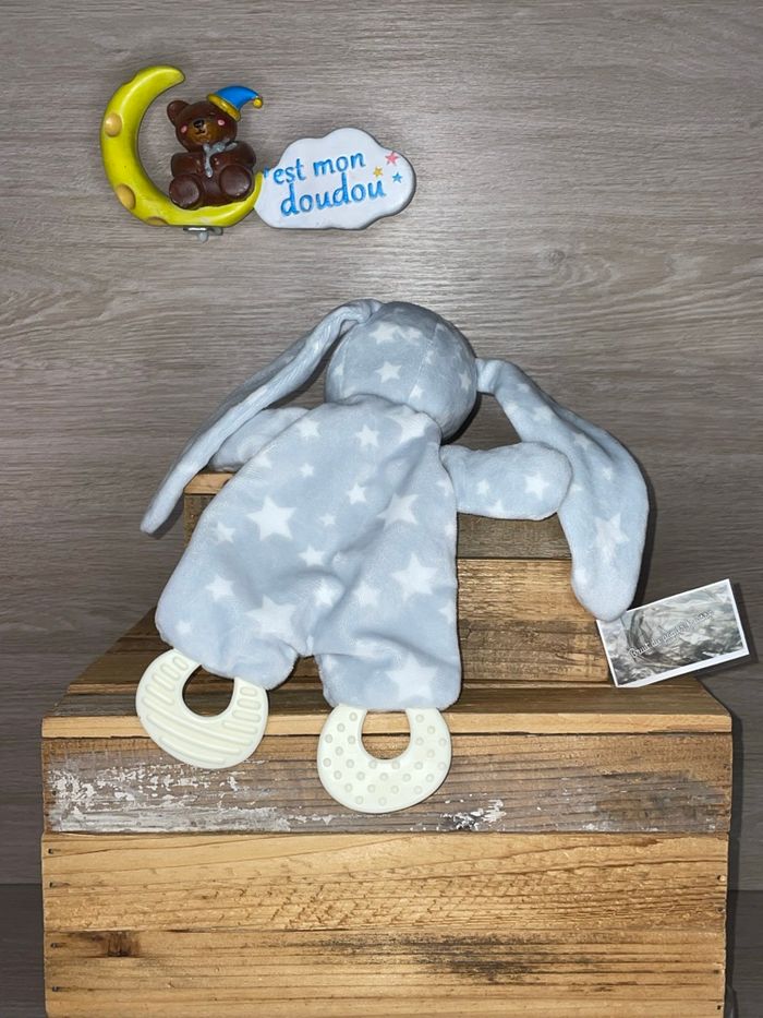 ACT06 doudou lapin 🐰 action