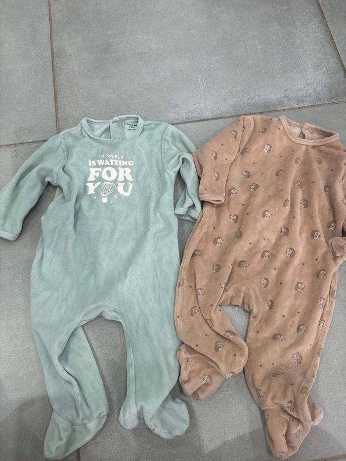 2 pyjamas velours