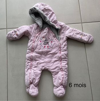 Combinaison taille 6 mois