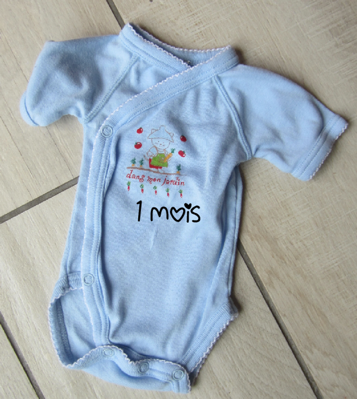 Lot de 2 bodies 1 mois - photo numéro 2