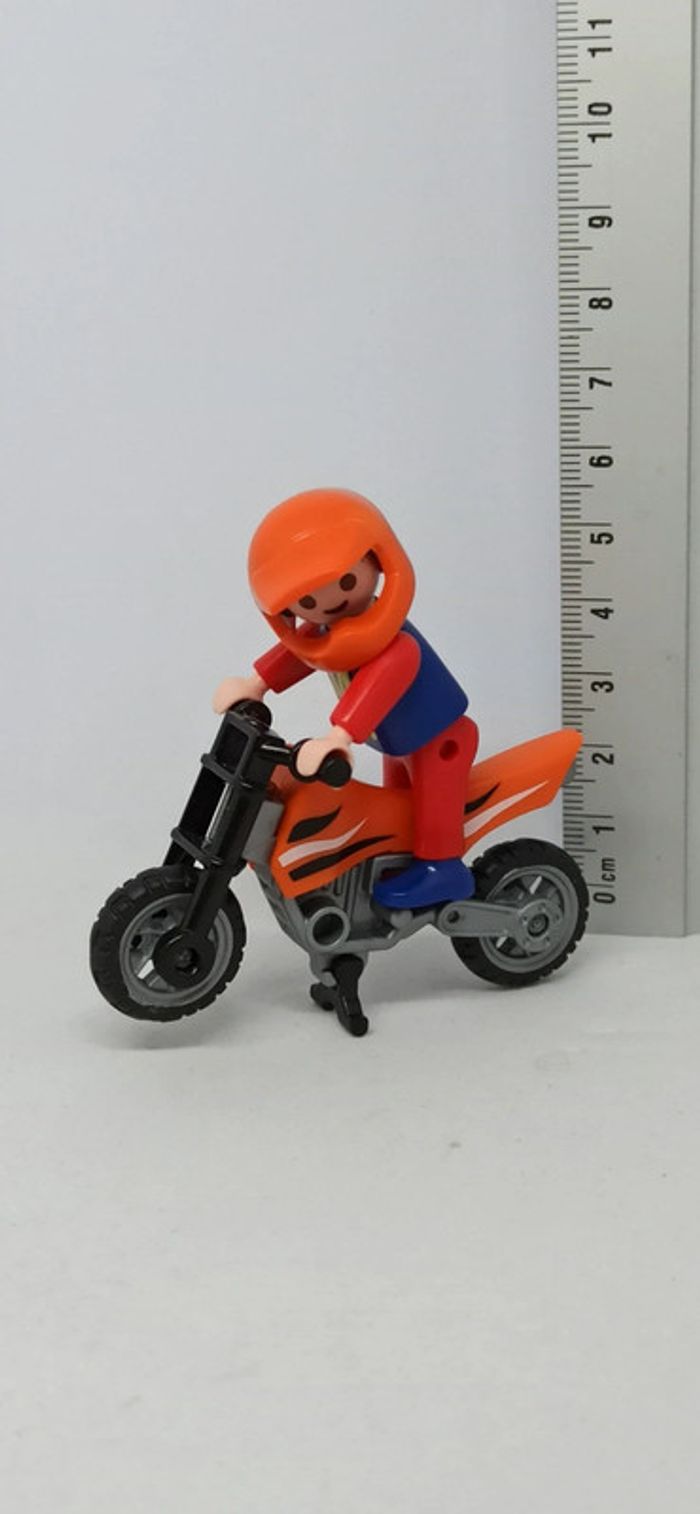 Garçon enfant pilote de motocross orange playmobil