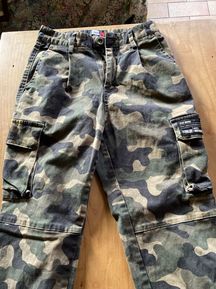Pantalon cargo imprimé camouflage - photo numéro 4