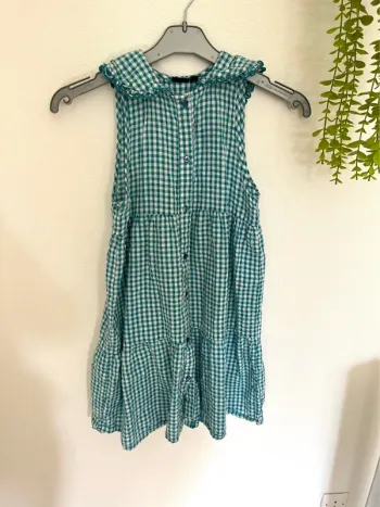 Très belle robe à courte manche pour petite fille