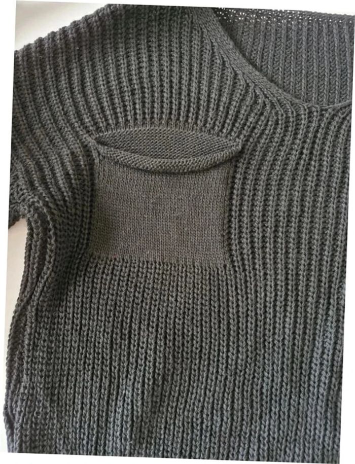 Pull en maille noir avec poche - photo numéro 2