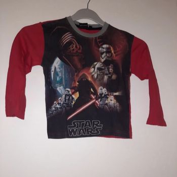 Tee shirt star Wars taille 4 ans