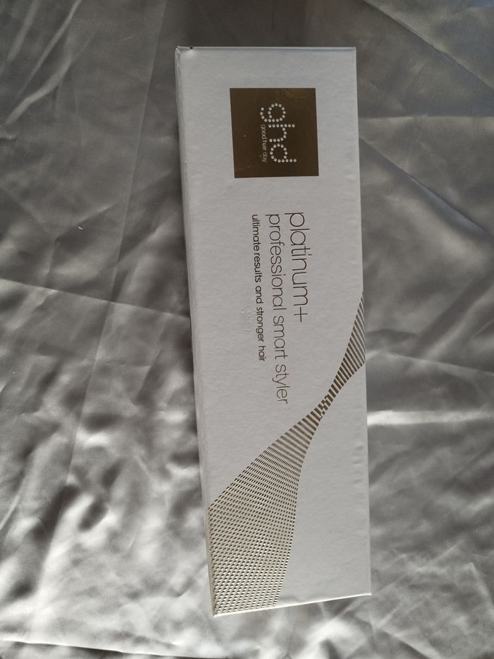Lisseur ghd Platinum+ Blanc - État Neuf - photo numéro 2