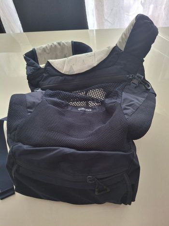 Porte bébé de randonnée quechua 9mois+