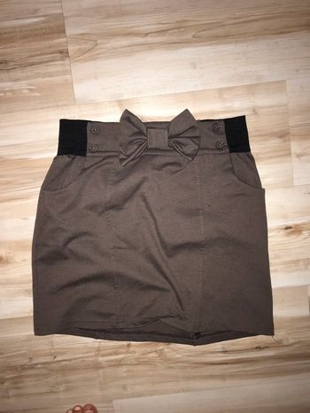 Jupe d hiver marron avec noeuds
