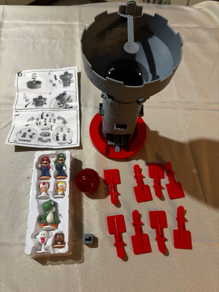 Shaky tower - Super Mario - photo numéro 2