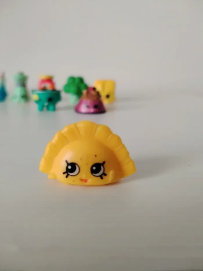 Lots de 13 figurines shopkins - photo numéro 6