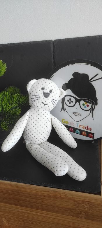 Doudou Chat étoiles bleues bout'chou monoprix blanc peluche gris Pantin Ours