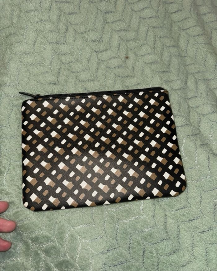 Lot Pochette BOSS comme neuf - photo numéro 4