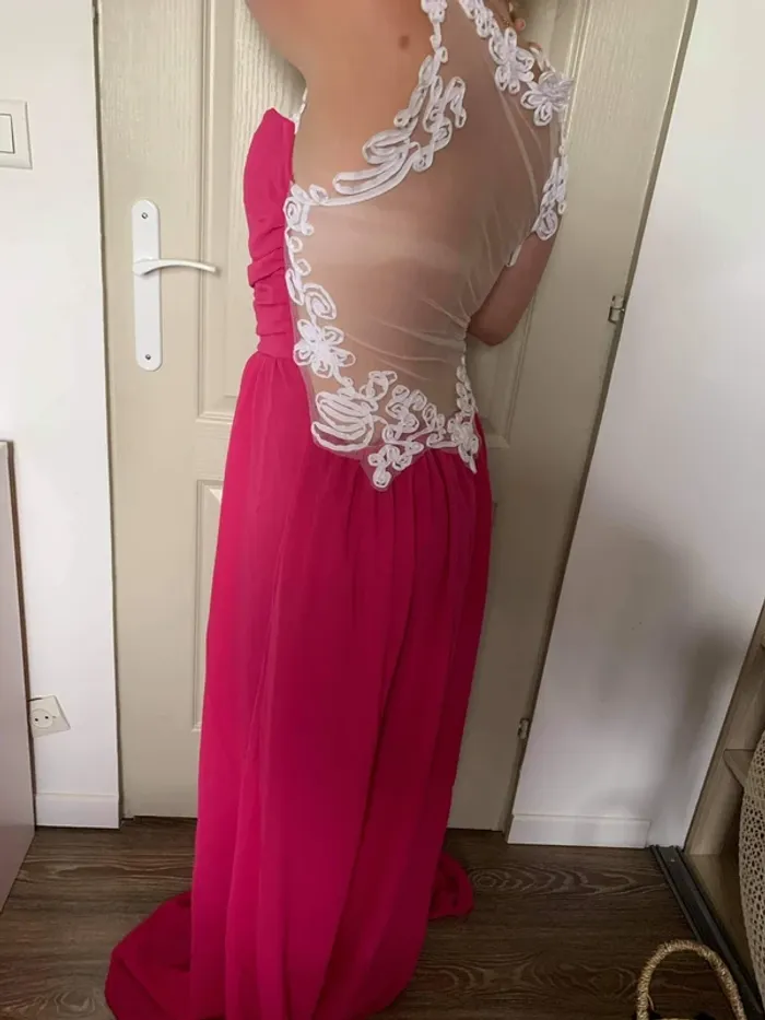 Robe longue fushia - photo numéro 3