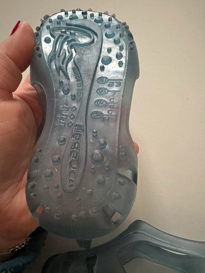 Chaussures / sandales d’eau,pointure 23 mixtes - photo numéro 3