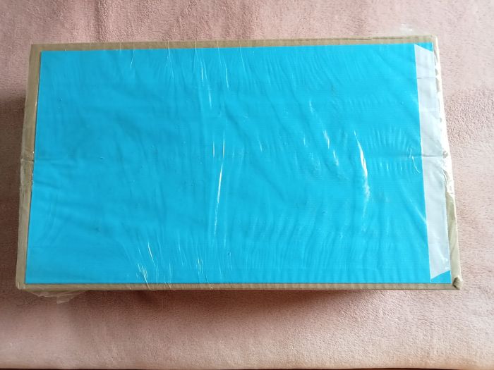 Lot 250 pochettes cadeaux.